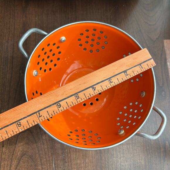 Vintage Orange Colander Strainer Made of Enamel on Steel - Picture 7 of 8